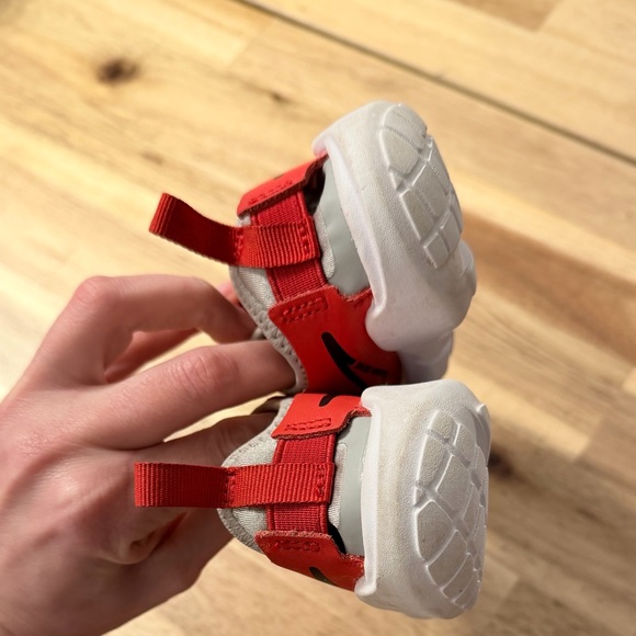 Nike Flex Runner 2 Toddler Sneakers – University Red/Black – Size 5C - Picture 6 of 8